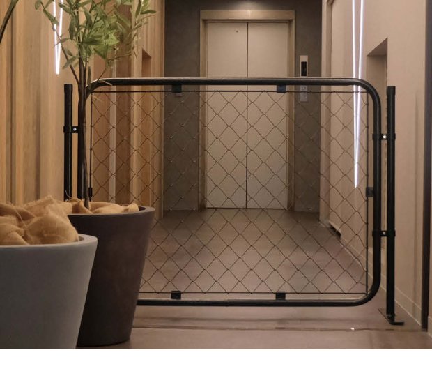 U.S.スタイルフェンス ブラック 屋内エレベーターホール目隠し